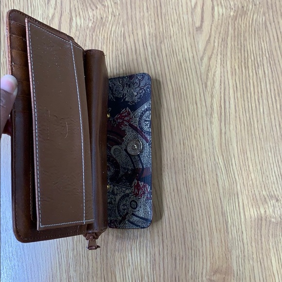 Bellerose Two Tone Tan Wallet Lots of Compartments - Picture 5 of 6